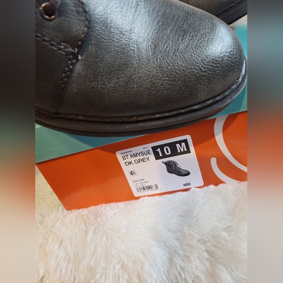 Baretraps size 10 - Picture 5 of 6